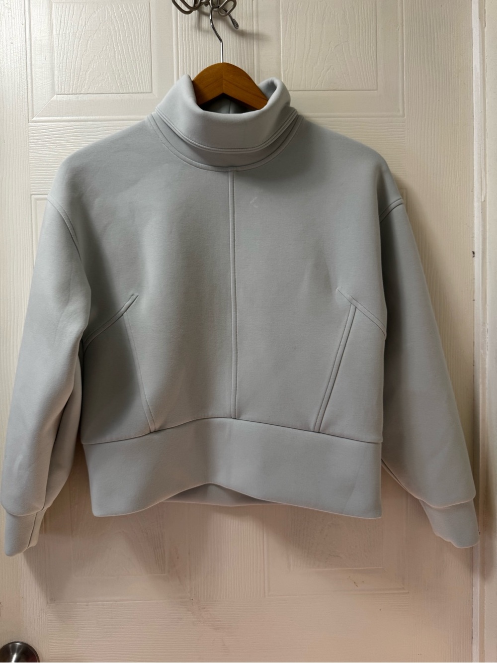 Calia Cozy Light Gray Turtleneck Pullover Sweater